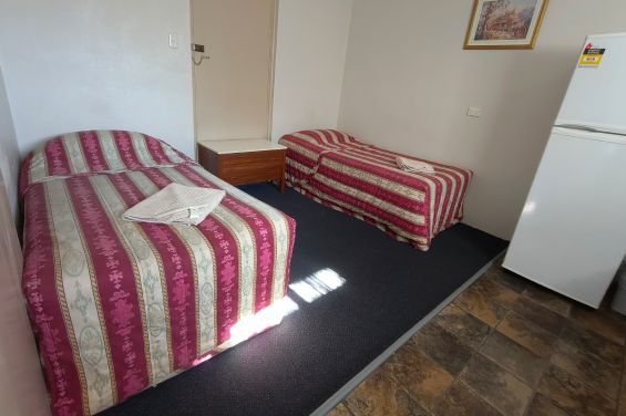 2-Bedroom Self-Contained Unit - single beds