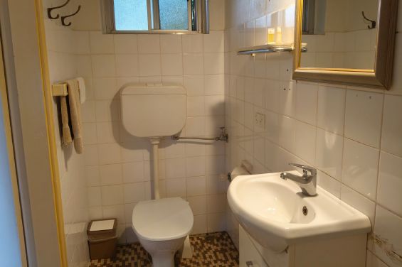 2-Bedroom Self-Contained Unit - bathroom